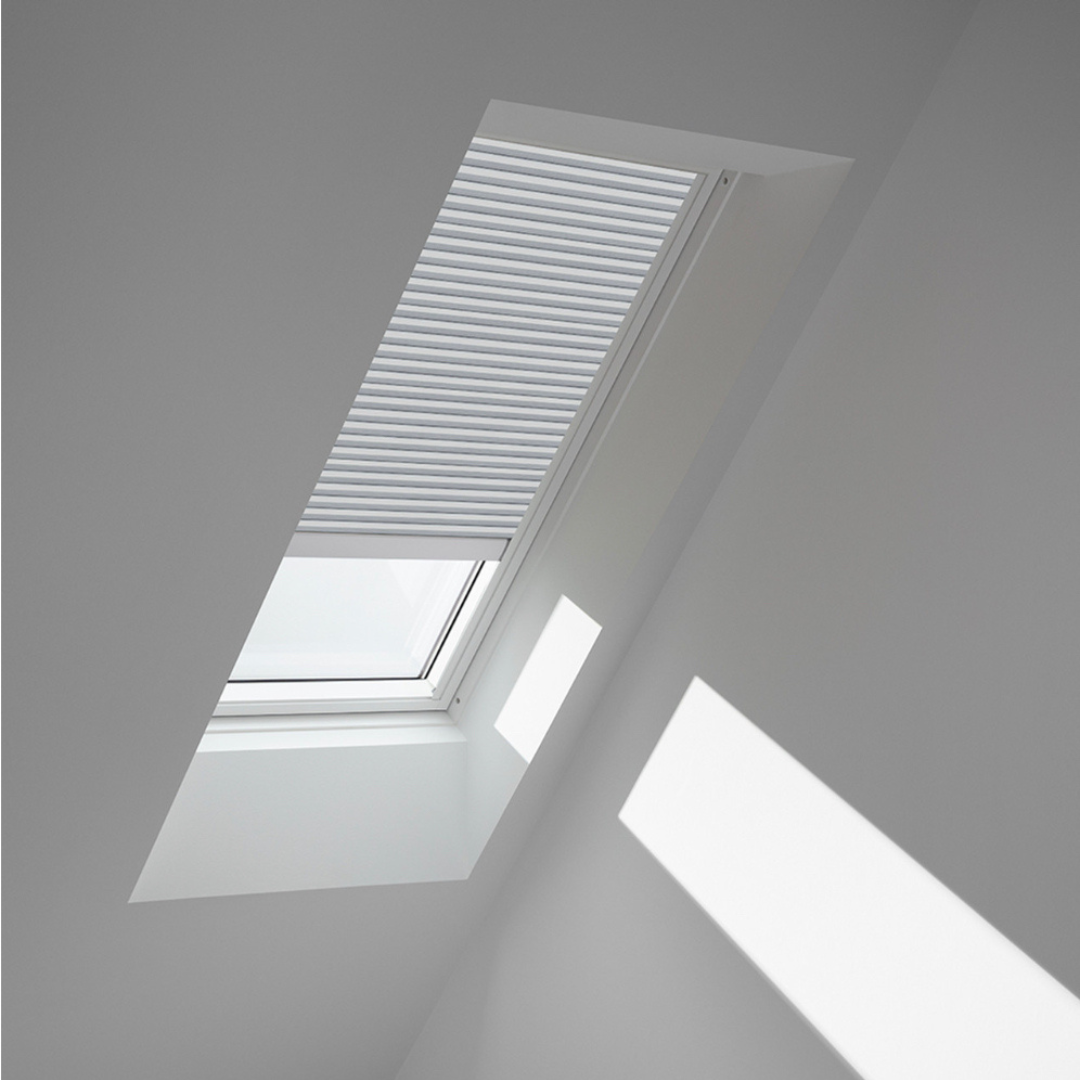 VELUX 25 1/2" x 49 1/2" Curb Mount Manual Venting Skylight VCM 2246 with Solar Shade